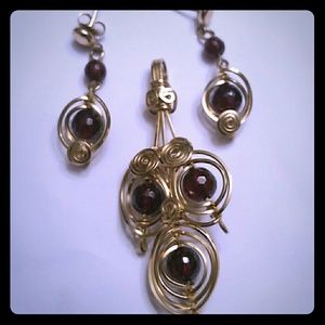 Garnet earring & pendent set