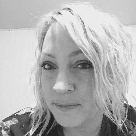 Meet your Posher, Jewell - Picture 1 of 1