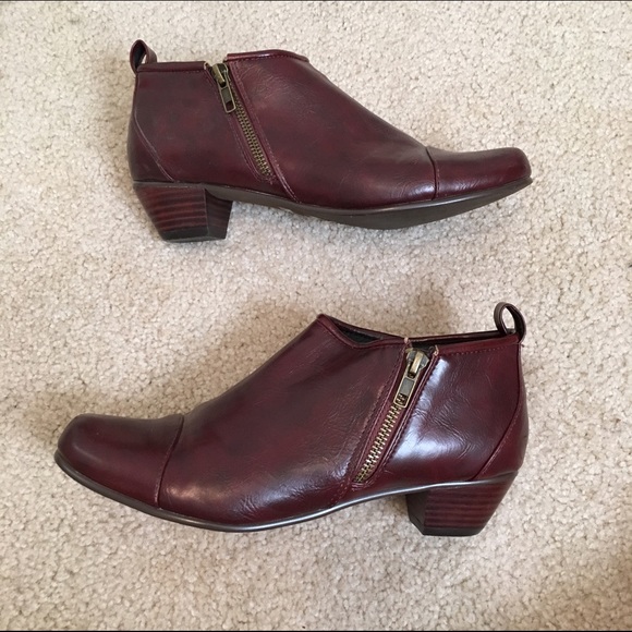 Burgundy Side Zipper Booties - Size 40