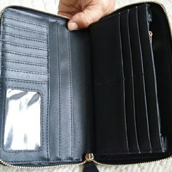 Wallet - Picture 3 of 4