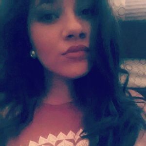 Meet your Posher, Chloe