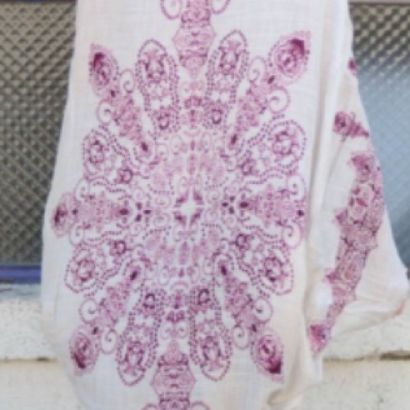 Maroon Cocoon Kimono Wrap - Picture 4 of 4