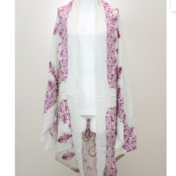 Maroon Cocoon Kimono Wrap - Picture 2 of 4