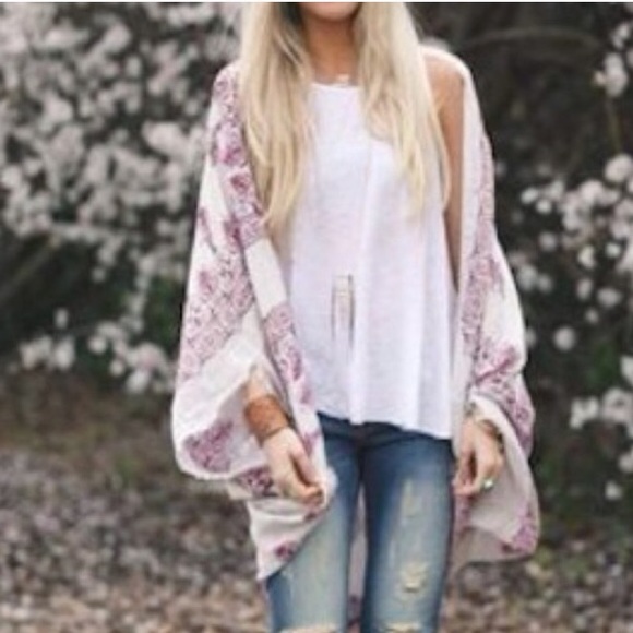 Maroon Cocoon Kimono Wrap - Picture 3 of 4