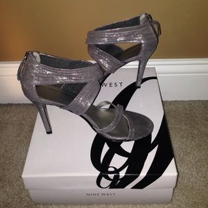 Nine West Pewter Heels