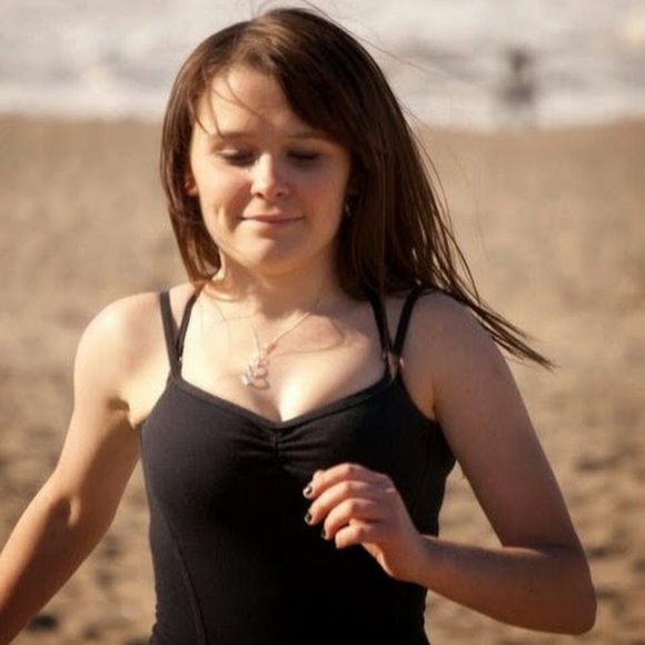 Meet your Posher, Amey