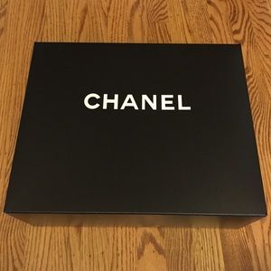 Chanel box