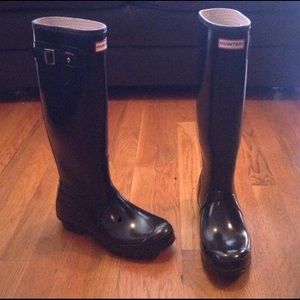 Black hunter boots size 7