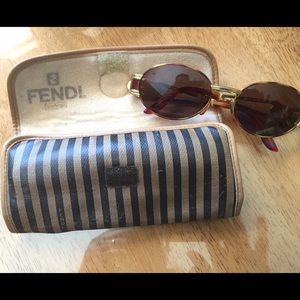 Sunglasses (Fendi)