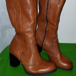 Cute Brown "cowboy" boots!!