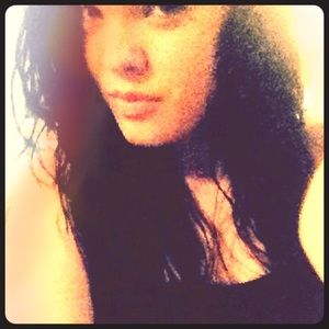 Meet your Posher, Shania