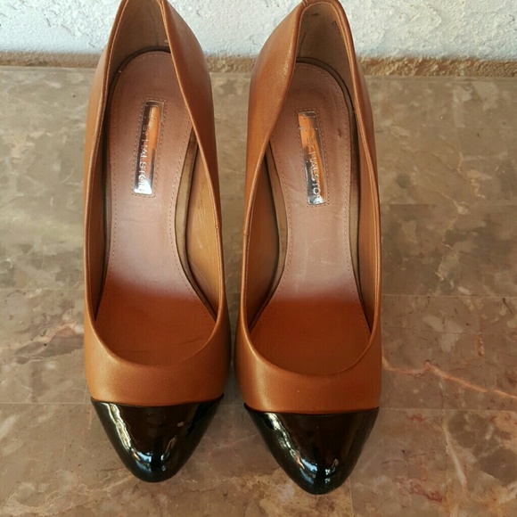 H by Halston cap toe pumps