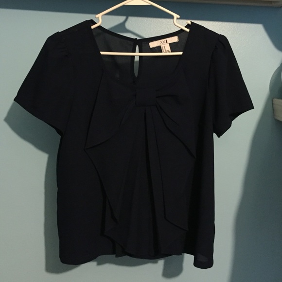 Forever 21 navy dress top with bow on front. - Picture 2 of 2