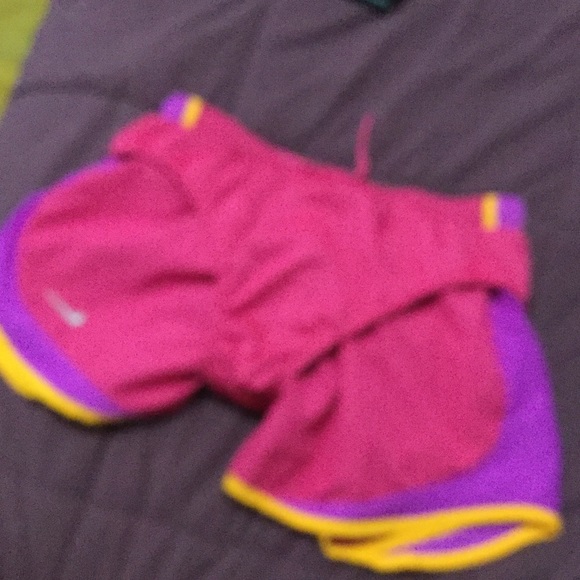 Nike running shorts - Picture 3 of 4