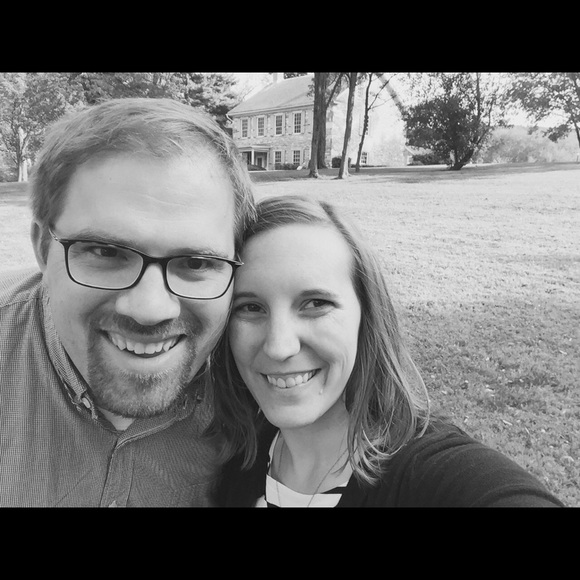 Meet your Posher, Jen - Picture 2 of 2