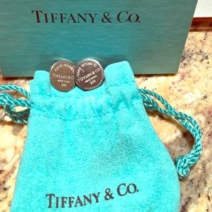 Tiffany & Co Round Return to Tiffany earrings