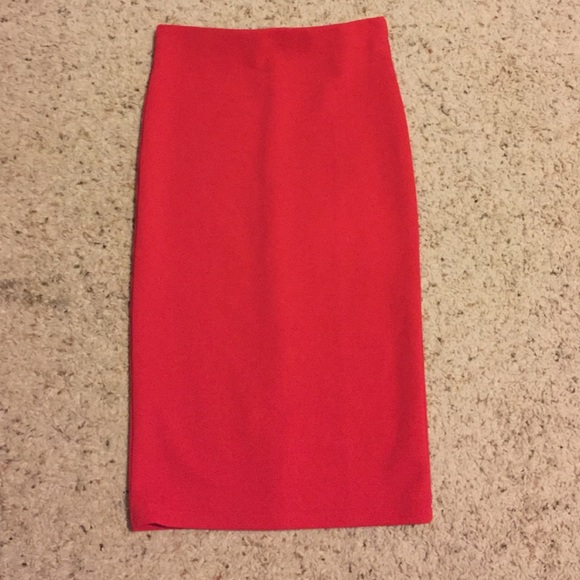Tight fitting red skirt. - Picture 1 of 3