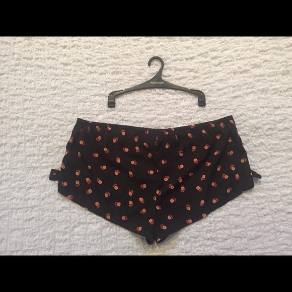 NWOT TOPSHOP ROSE PRINT BOW DETAIL SHORTS - Picture 4 of 4