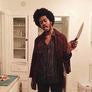 Meet your Posher, Sharif