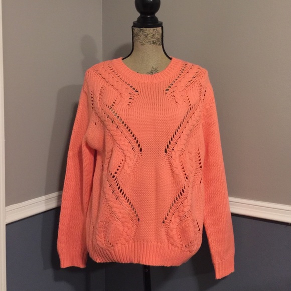 Coral Oversized Sweater ☀️ Great detail! OS
