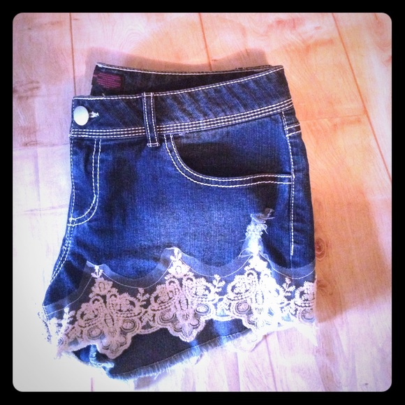 NWOT Lace Shorts