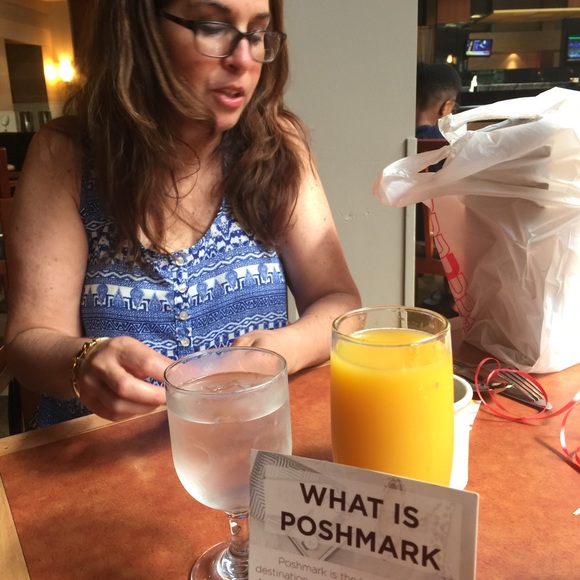 Posh N Sip 6/12 10 a/m Mimosas LONG ISLAND - Picture 2 of 4
