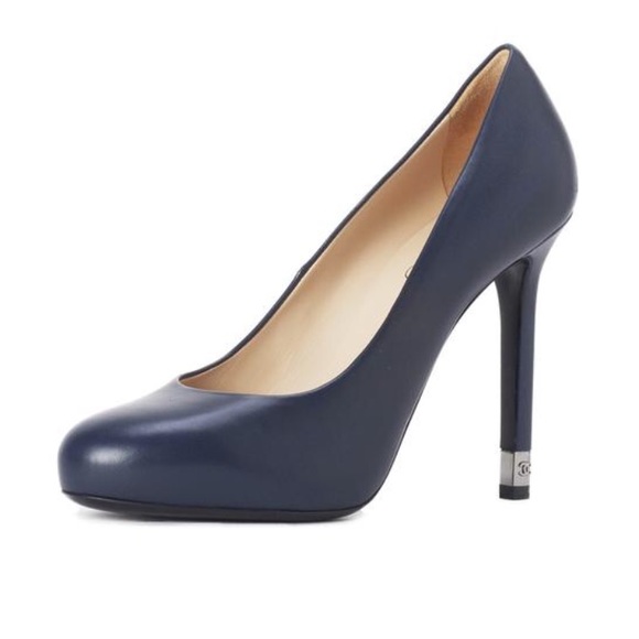 🎉SOLD on Ebay🎉NIB Chanel Pumps W/ Metal Tip Heel - Picture 2 of 4