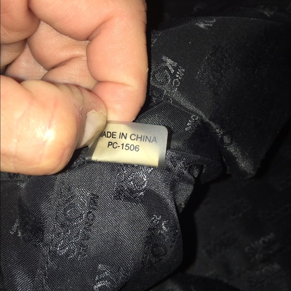 Michael Kors gently loved signature large satchel. - Picture 2 of 4