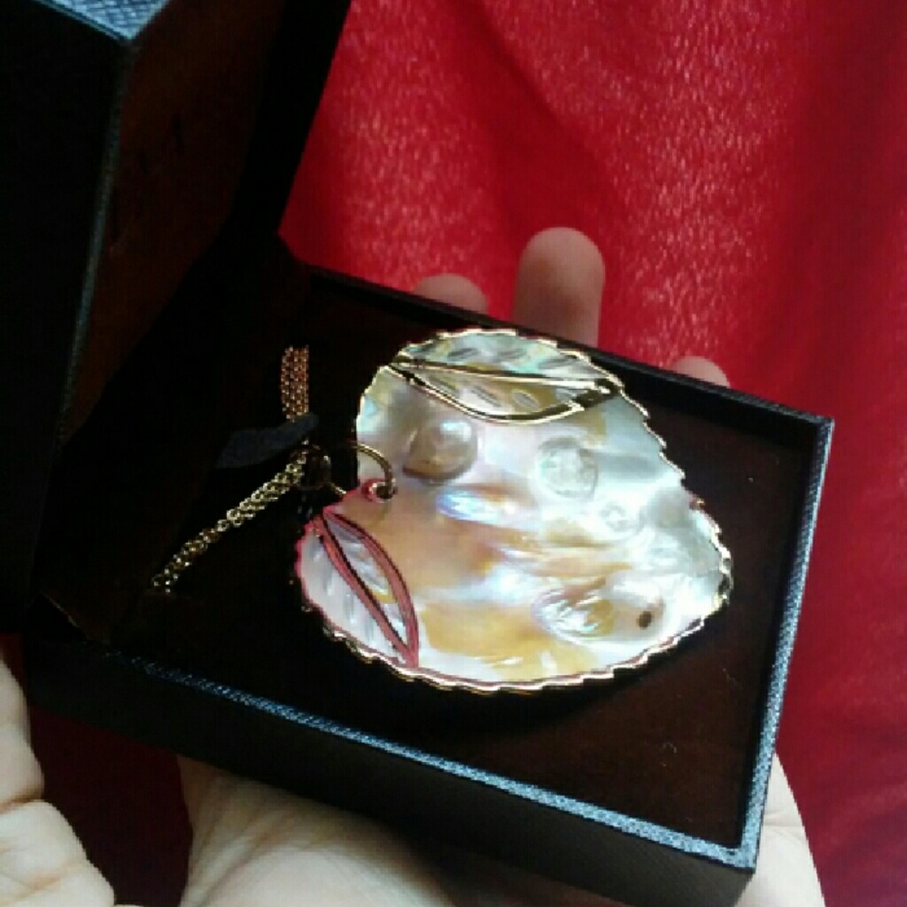 Mother of Pearl Heart Shaped Pendant