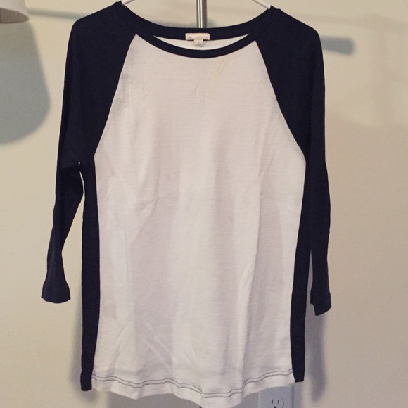 Baseball tee- 3/4 length.