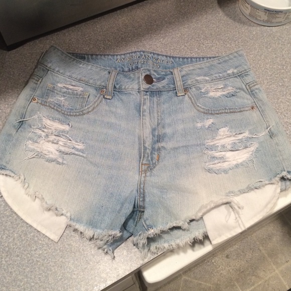 AEO hi-rise festival shorts