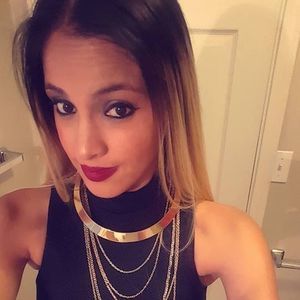 Meet your Posher, Maricela