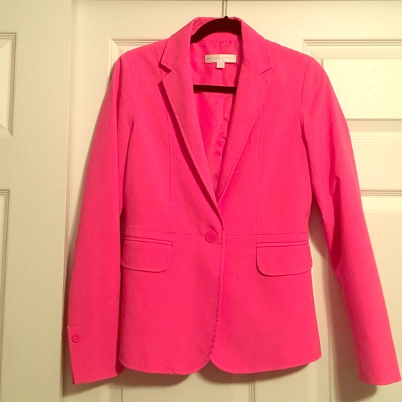 Hot pink blazer for the trendy business woman!