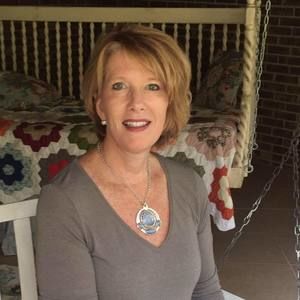 Meet your Posher, Melanie