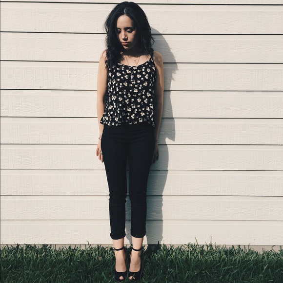 High waisted black pants