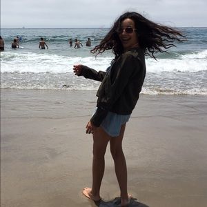 Meet your Posher, Alysa