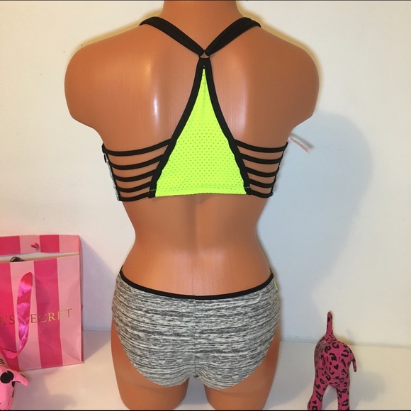 🚫SOLD🚫NEW PINK VS CAGED PUSH UP BRA SET - Picture 4 of 4