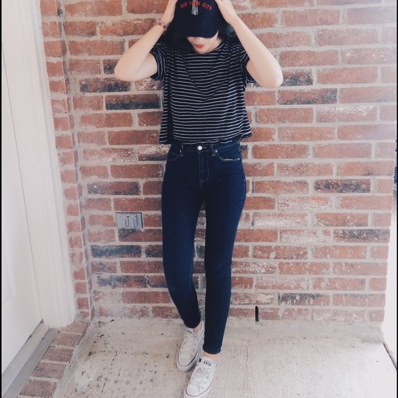 High waisted dark jeans