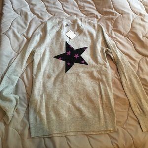 Gray cashmere sweater with star