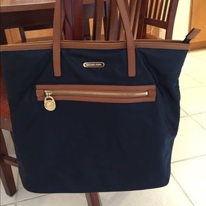 Michael kors kempton tote bag