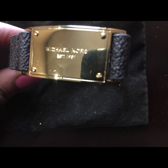 Sold another site MK bracelet  new with tags - Picture 2 of 4