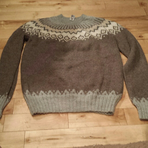 100% alpaca men's sweater