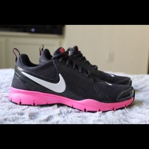👟Black In Season TR running sneakers (Nike)