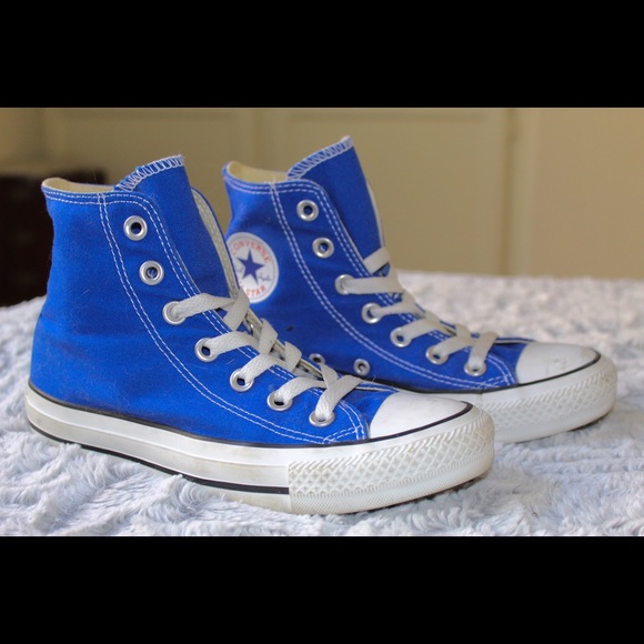 👟Blue sneakers (Converse)