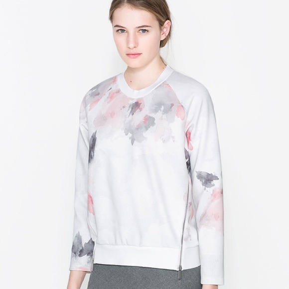 Zara Printed Sweatshirt with Zips