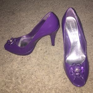 Jeweled purple flower heels