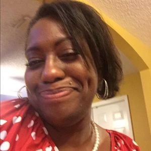 Meet your Posher, Kendra