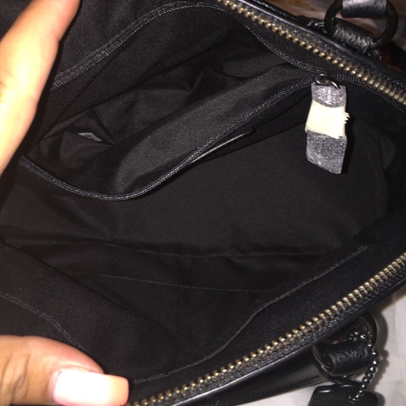 💖SOLD SOLD💖Coach Cora Domed Satchel - Picture 3 of 4