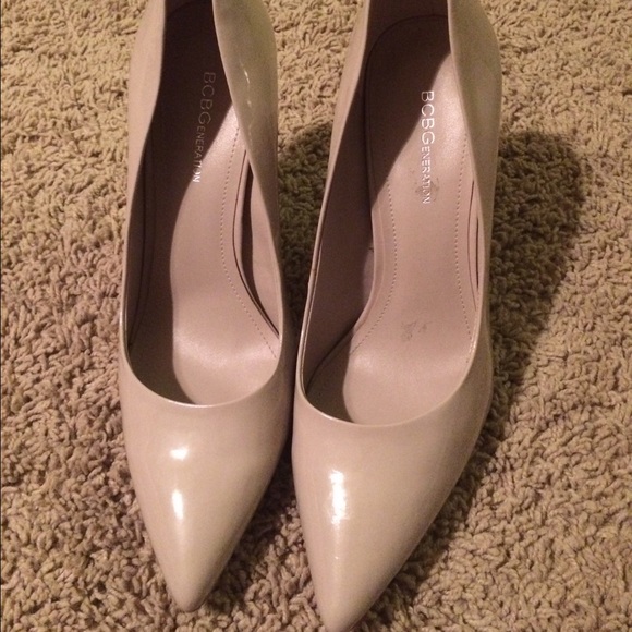 BCBG nude heels