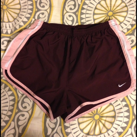EUC Nike fitdry running shorts size large
